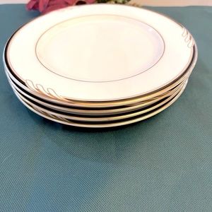 OSCAR DE LA RENTA HOSPIALITY BLACK , Salad plates  Fine China  made in J…